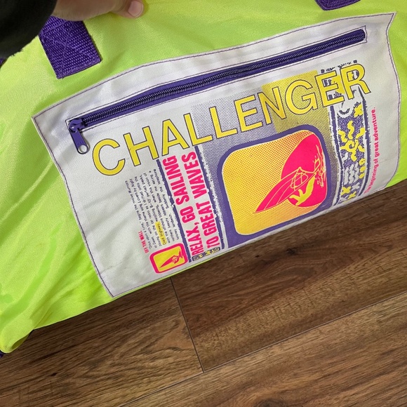 Retro 80s / 90s Neon Challenger Surf & Sail Duffle Bag - Picture 5 of 13